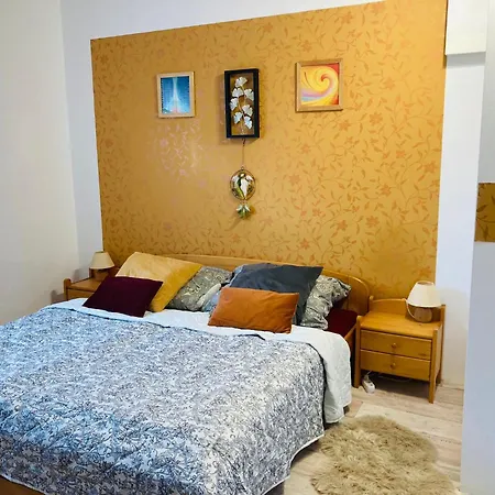 V Zahrade Malsovice Apartmán *